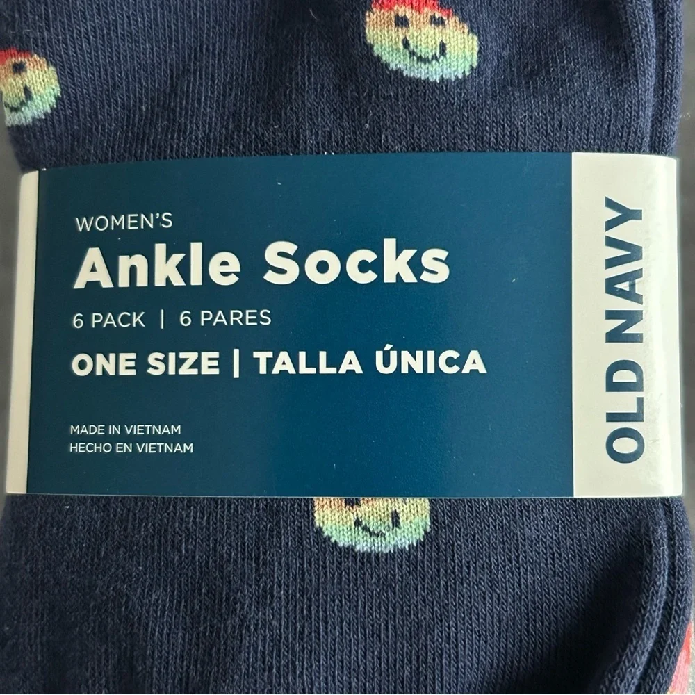 Old Navy Set/6 Women’s Smiley Face, Happy Theme Variety Ankle Socks, One Size